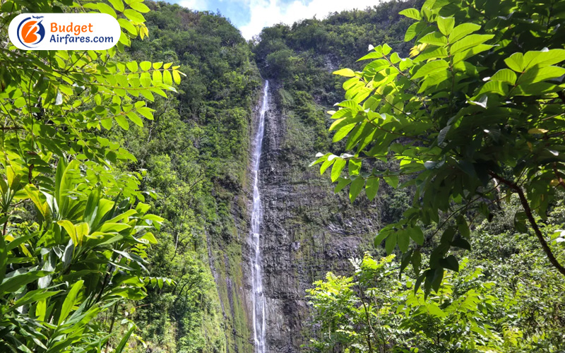 Waimoku-Falls-Maui-Hawaii